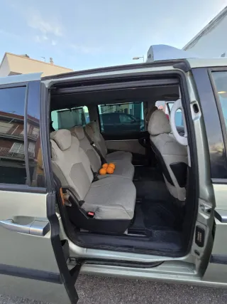 Peugeot 807 2006