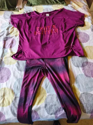 Conjunto deportivo mujer morado y rosa