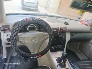 Mercedes-Benz Clase C 2004