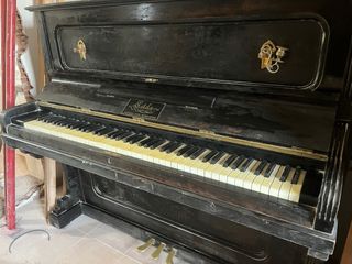 Piano Antiguo Estela - Antigua Casa Bernareggi