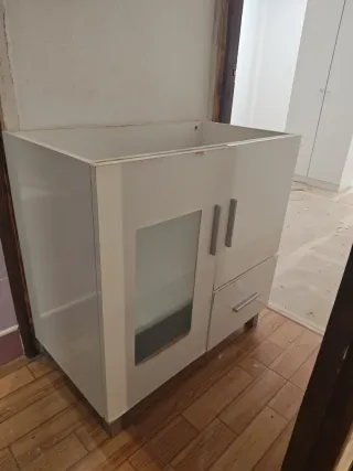 Se regala mueble de lavabo