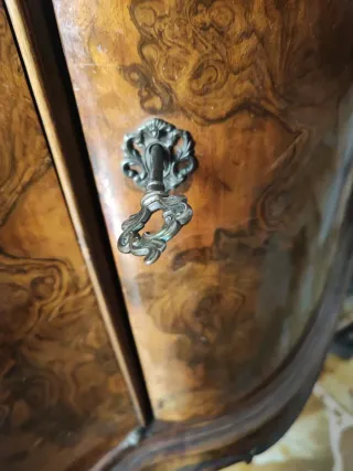 Mobile buffet classico con specchio