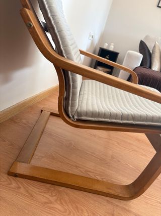 Sillón Ikea madera y tela beige
