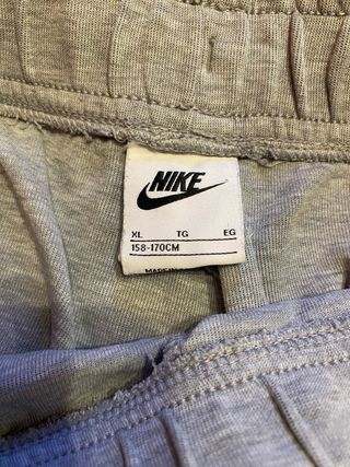 Pantaloni Nike Tech Grigio
