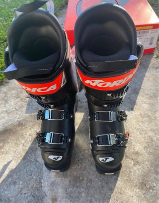 Scarponi sci Nordica Dobermann Worldcup 110