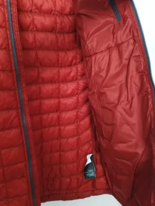 Chaqueta The North Face Roja