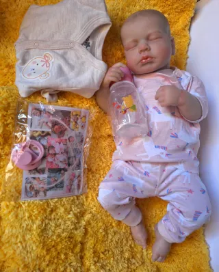 Bebé Reborn Vinilo/Tela + Accesorios