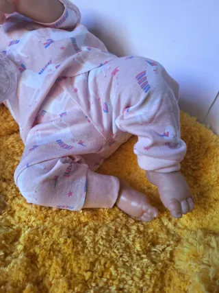 Bebé Reborn Vinilo/Tela + Accesorios