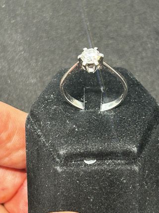 Anello oro 18kt con diamante 0,50 ct
