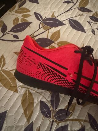 Zapatillas Nike Fútbol Sala Rojas