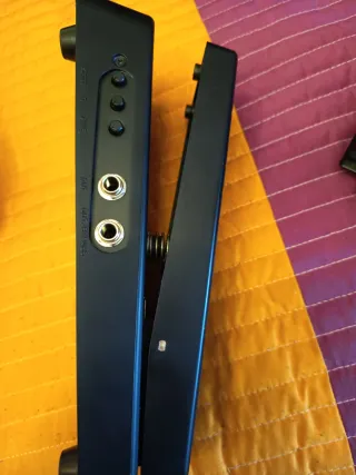 Pedal Wah Behringer Hellbabe HB01