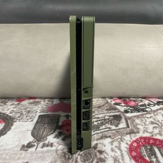 PlayStation 4 Slim 500GB Green Camouflage Edition