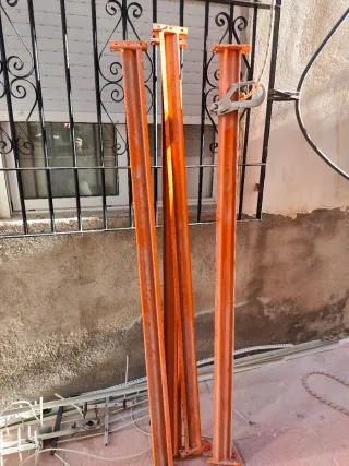 Largueros metálicos para estantería (Naranja)
