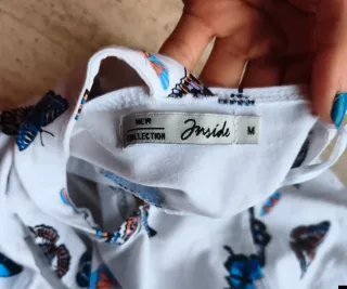 Vestido blanco y azul con mariposas