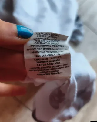 Vestido blanco y azul con mariposas