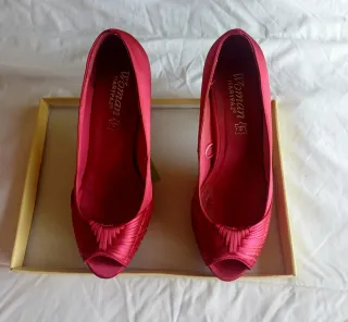 Zapatos de fiesta MARYPAZ color fucsia