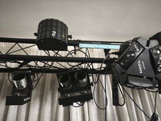 Kit Iluminación Fiestas y Eventos con láser y humo