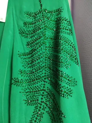 Vestido seda Zara verde abalorios