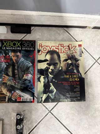 Lotto riviste gaming e gadget promozionali