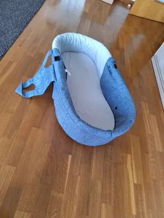 Carro de paseo Stokke azul con capazo