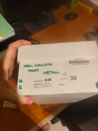 Zapatos Queixalos número 39 ancho 16