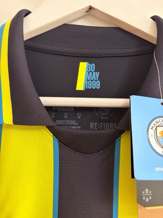 Camiseta Manchester City Haaland 9 Negra y Amarill