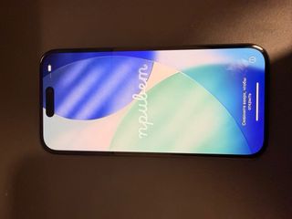 iPhone 15 Negro/Azul Marino