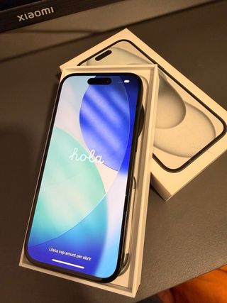 iPhone 15 Negro/Azul Marino