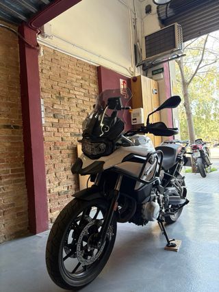 BMW F750GS
