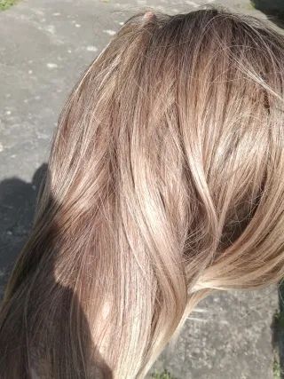 Espectacular peluca artificial