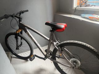 Bicicleta B'Twin Gris
