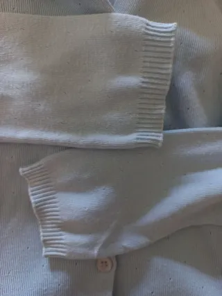 Casaco de criança azul com capuz