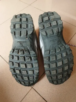 Botas de montaña Quechua Talla 38