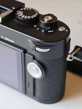 Leica M240 top - 2 baterías