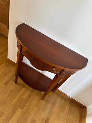 Consola de madera con cajón