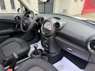 MINI Countryman 2011 PEGATINA C  DESDE 150€/MES