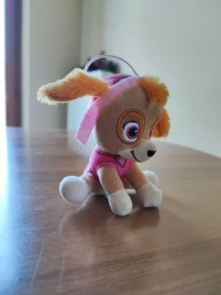 Peluche Skye PAW Patrol con QR code. Idea regalo