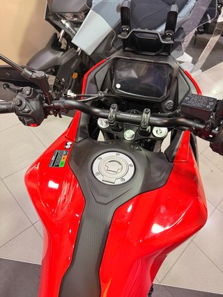 YAMAHA TRACER 7