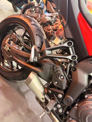 YAMAHA TRACER 7