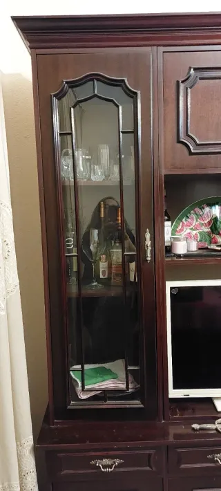 Mueble de salón comedor madera y cristal