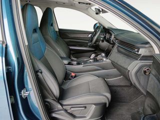 Lynk & Co 01 PHEV