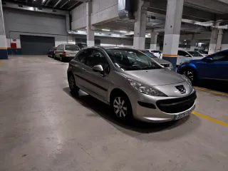 Peugeot 207  etiqueta b ITV abril 2027