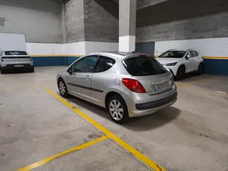 Peugeot 207  etiqueta b ITV abril 2027