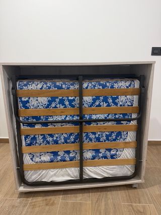 Cama plegable gris