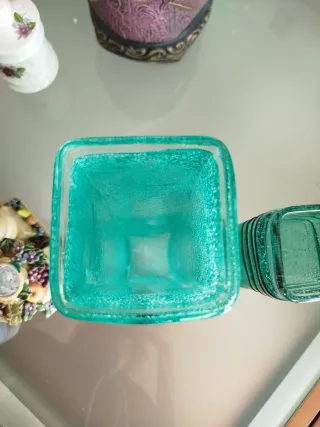 Pack 2 Jarrónes de cristal verde con detalle negro
