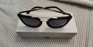 Gafas de sol mujer negras y doradas