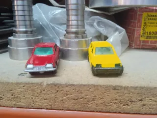 Lote 2 coches Guisval ( leer descripción)