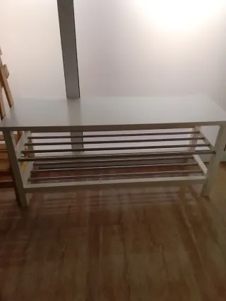 Banco Zapatero Blanco con Estantes Metálicos