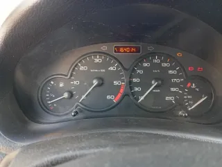 Peugeot 206 2002