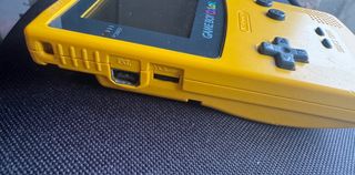 Nintendo Game Boy Color Amarilla